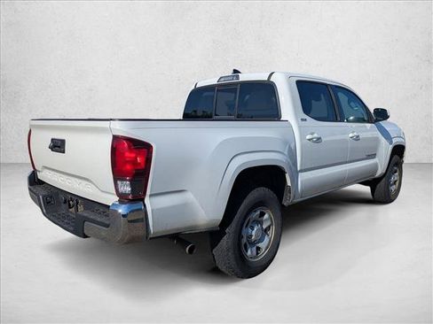 Used 2019 Toyota Tacoma SR5 RWD image 5
