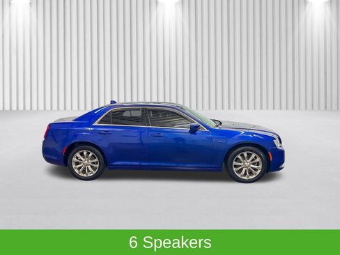 Used 2019 Chrysler 300 Touring L w/ Quick Order Package 22F AWD/4WD image 5