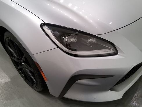 Used 2022 Toyota GR86 Premium RWD image 14