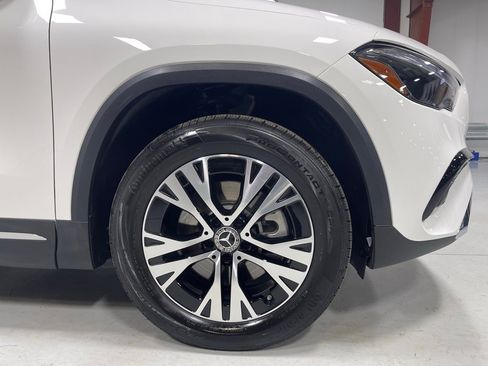 Used 2026 Mercedes-Benz GLA 250 4MATIC image 16