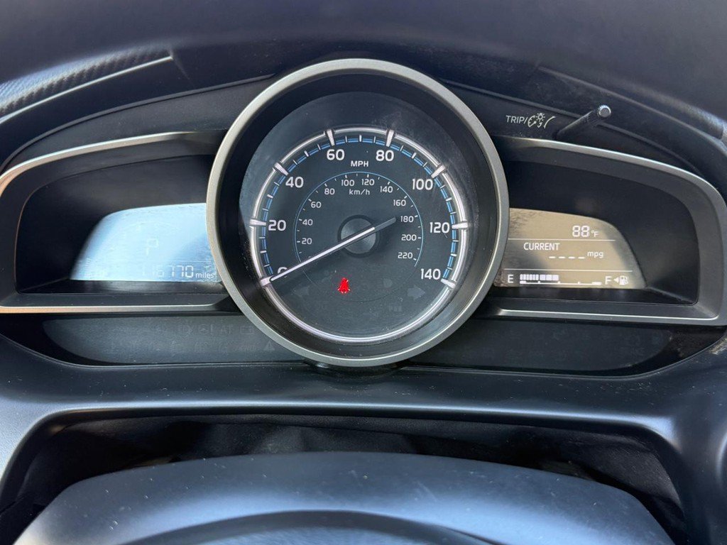 Used 2019 Toyota Yaris LE FWD image 17