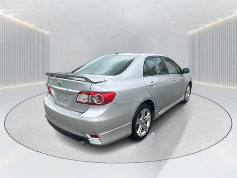 Used 2013 Toyota Corolla S w/ Premium Pkg FWD image 4