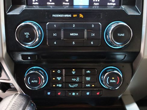 Used 2016 Ford F150 Lariat image 35