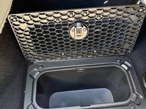 Used 2019 RAM 1500 Classic SLT image 16