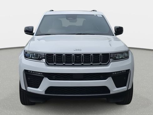 New 2026 Jeep Grand Cherokee Limited AWD/4WD image 2