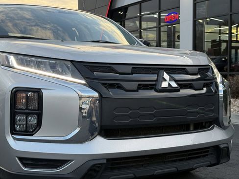 Used 2021 Mitsubishi Outlander Sport LE image 28