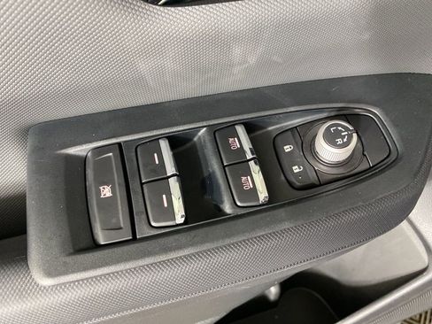 Used 2025 Subaru Forester Limited image 27