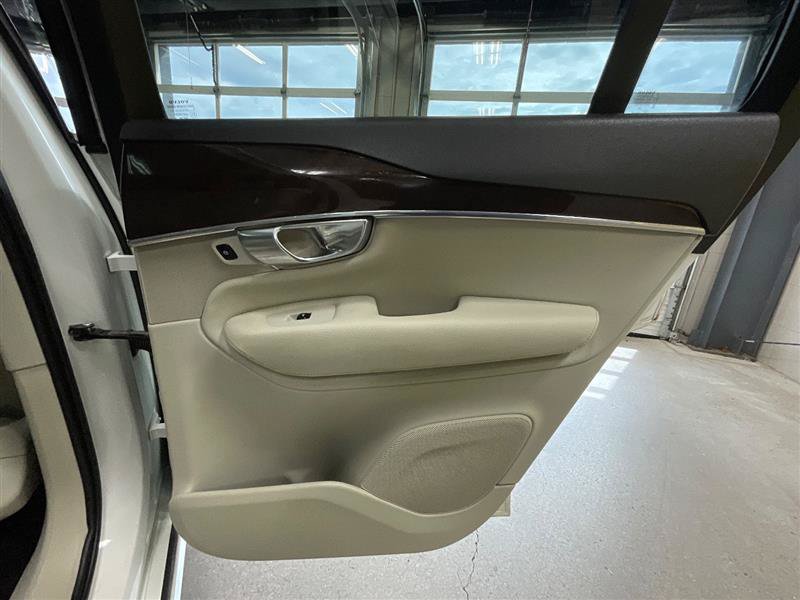 Used 2019 Volvo XC90 T5 Momentum w/ Protection Package Premier FWD image 26