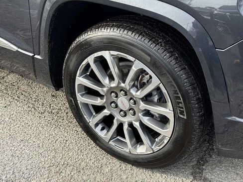 Used 2023 GMC Acadia Denali image 7
