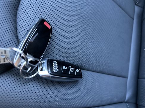 Used 2025 Audi Q7 3.0T Prestige image 20