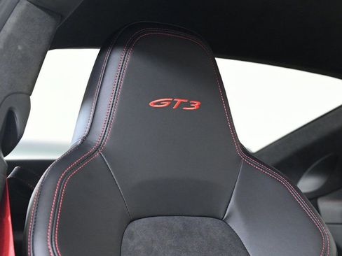 Certified 2022 Porsche 911 GT3 image 29