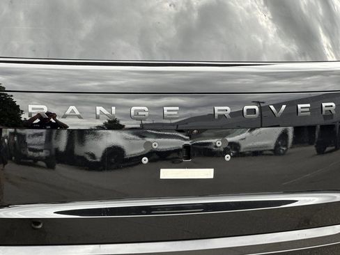 New 2026 Land Rover Range Rover Long Wheelbase SE AWD/4WD image 22