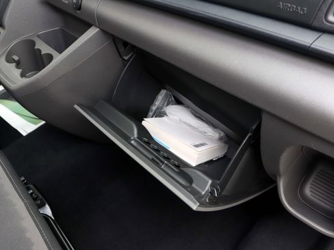 Used 2024 Ford Transit 350 XLT image 19