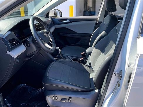 Certified 2023 Volkswagen Taos SE image 21