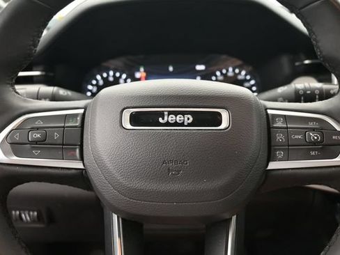 Used 2025 Jeep Compass Limited AWD/4WD image 28