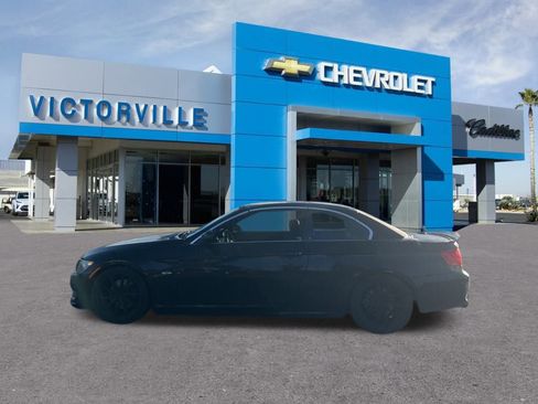 Used 2011 BMW 328i Convertible w/ Premium Pkg image 7