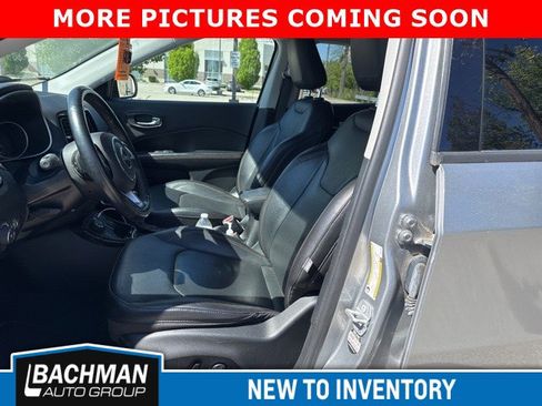 Used 2019 Jeep Compass Limited w/ Safety & Security Group AWD/4WD image 5
