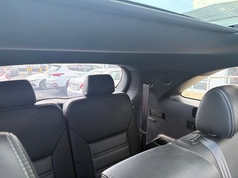 Used 2018 Kia Sorento SX AWD/4WD image 16