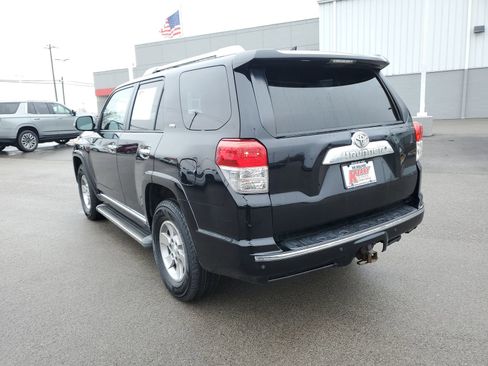 Used 2010 Toyota 4Runner SR5 image 3