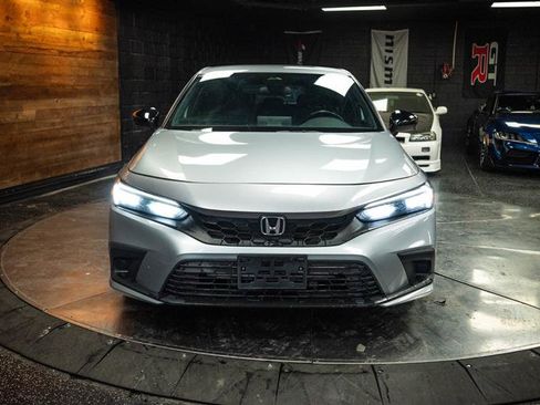 Used 2022 Honda Civic Sport image 4