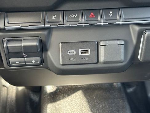 New 2025 GMC Sierra 2500 Pro w/ Convenience Package AWD/4WD image 30