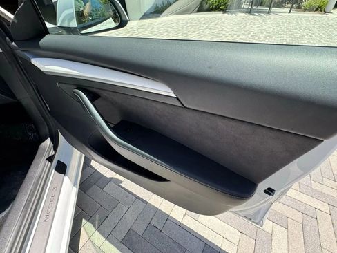 Used 2023 Tesla Model 3 Standard Range image 22