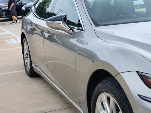Used 2018 Lexus LS 500 w/ Interior Upgrade Package RWD image 8