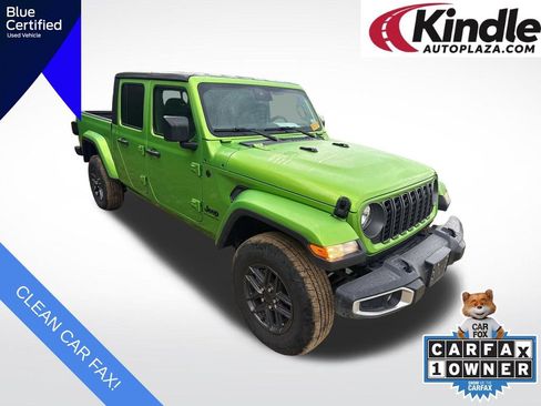 Used 2025 Jeep Gladiator Sport AWD/4WD image 1