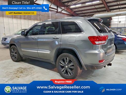 Used 2012 Jeep Grand Cherokee Laredo image 3
