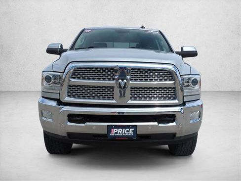 Used 2017 RAM 2500 Laramie AWD/4WD image 2