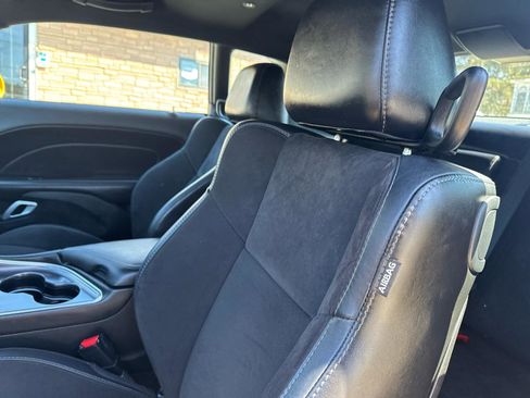 Used 2018 Dodge Challenger R/T Plus RWD image 31