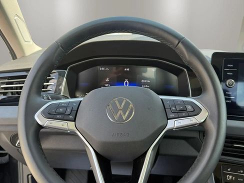 Used 2025 Volkswagen Jetta SE FWD image 14