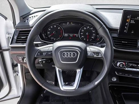 Used 2023 Audi Q5 2.0T Premium w/ Convenience Package AWD/4WD image 13