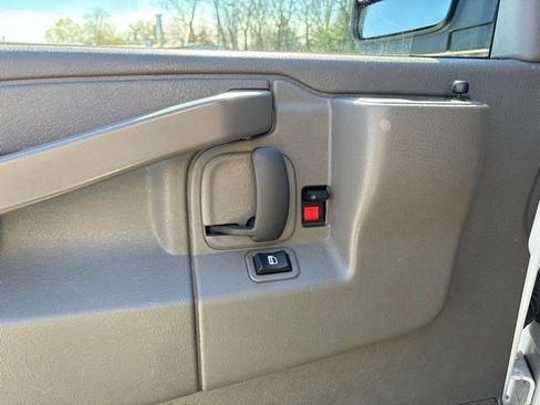 Used 2024 Chevrolet Express 2500 w/ Driver Convenience Package RWD image 24