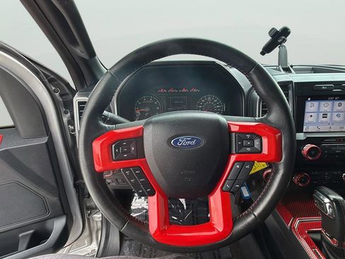 Used 2019 Ford F150 XLT w/ Equipment Group 302A Luxury AWD/4WD image 22