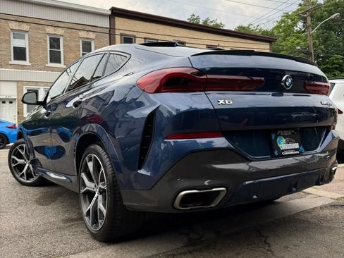 Used 2021 BMW X6 M50i w/ Dynamic Handling Package AWD/4WD image 4