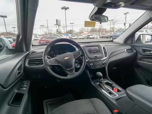 Used 2023 Chevrolet Equinox LT FWD image 13