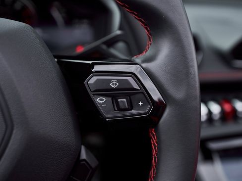 Used 2021 Lamborghini Huracan EVO image 48