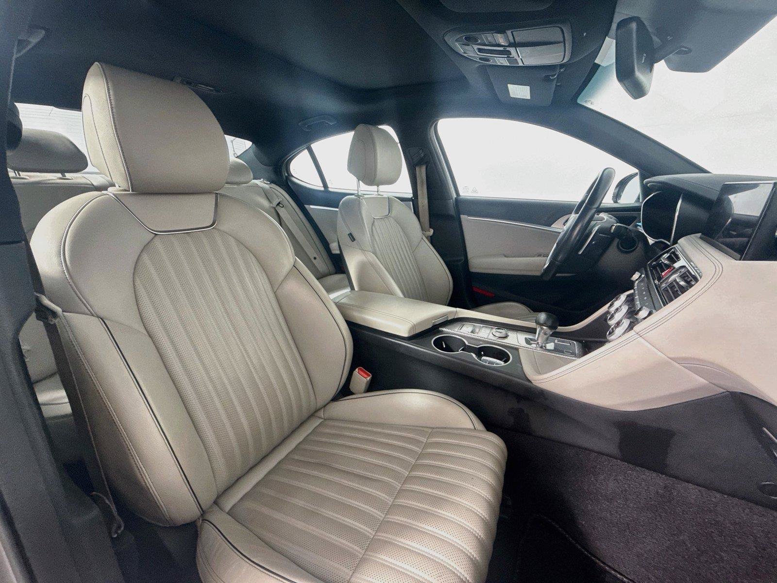 Used 2023 Genesis G70 2.0T w/ Sport Prestige Package RWD image 14