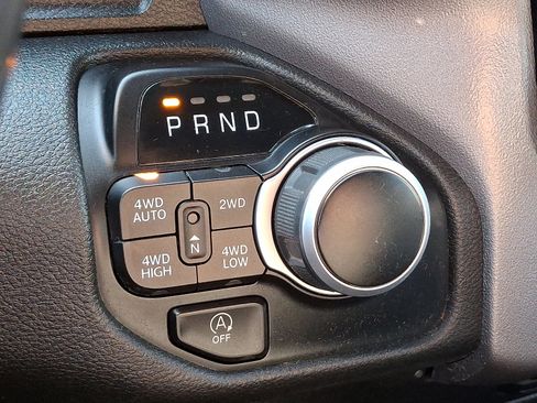 Used 2022 RAM 1500 Big Horn AWD/4WD image 14