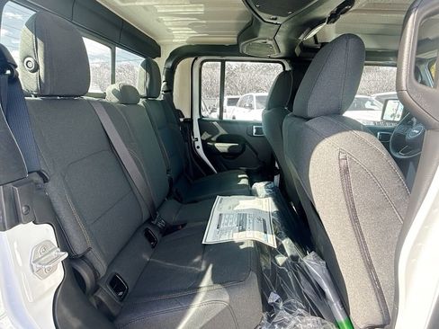 New 2026 Jeep Gladiator Sport image 29