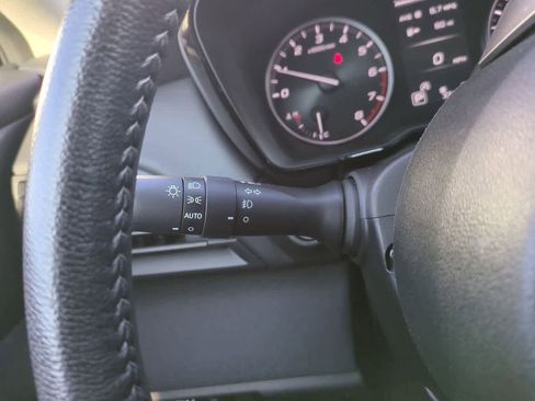 Used 2023 Subaru Outback Premium image 25