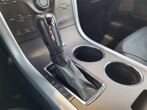 Used 2013 Ford Edge SEL image 12