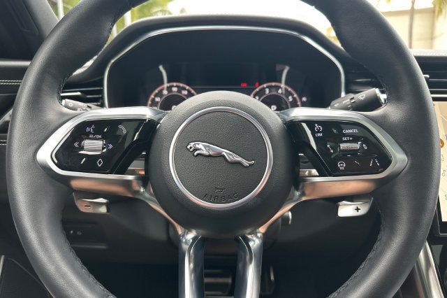 Certified 2024 Jaguar XF R-Dynamic SE AWD/4WD image 22