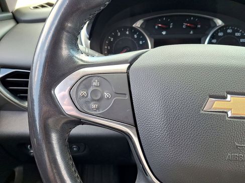 Used 2018 Chevrolet Traverse LT image 17