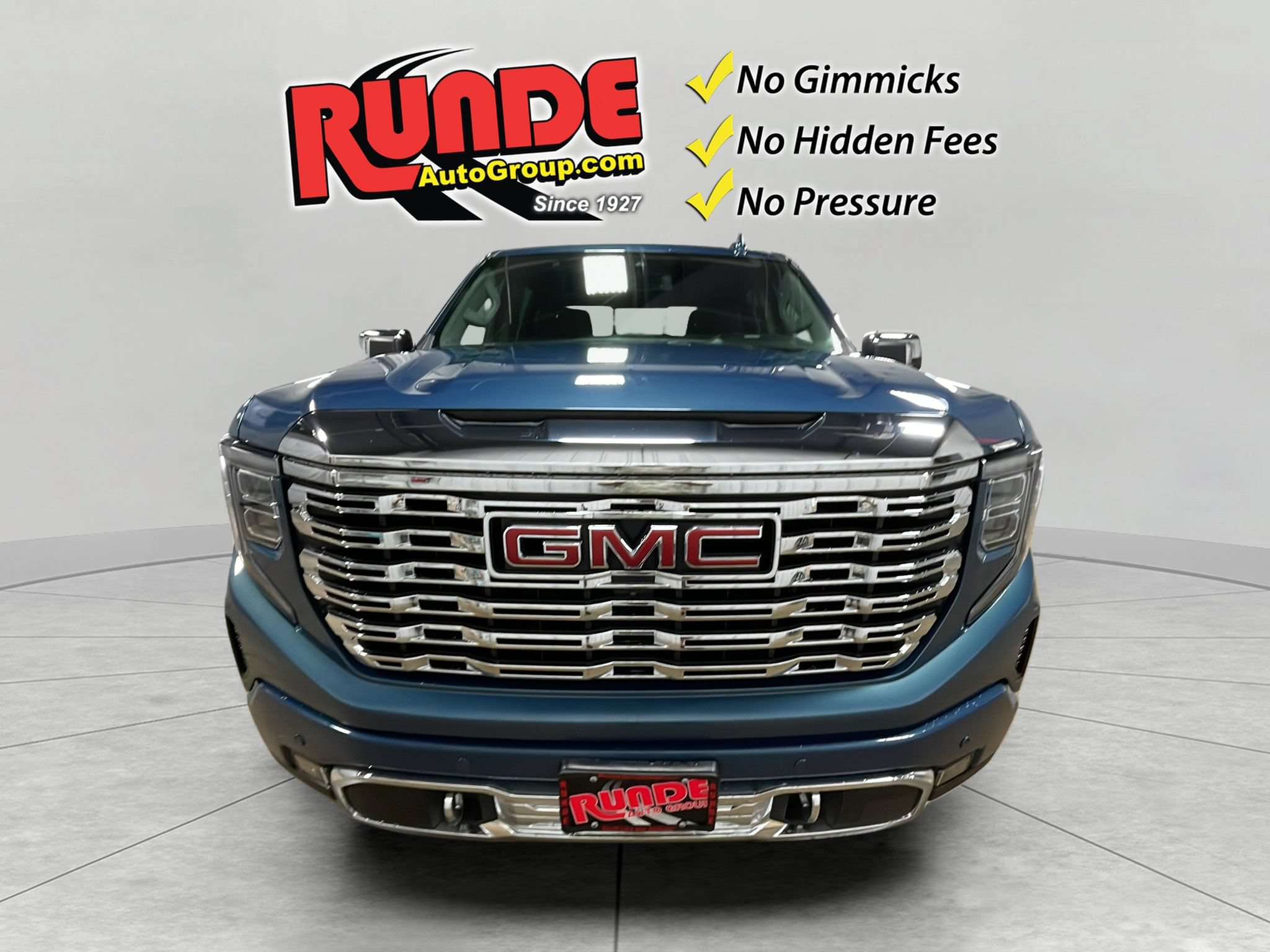 Used 2024 GMC Sierra 1500 Denali AWD/4WD image 9