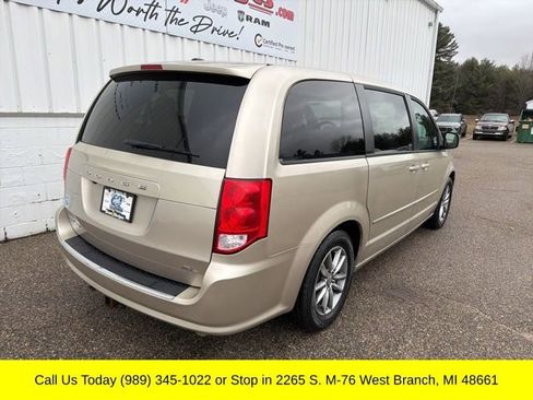 Used 2014 Dodge Grand Caravan R/T w/ Driver Convenience Group FWD image 11
