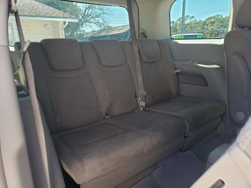 Used 2015 Nissan Quest S image 14