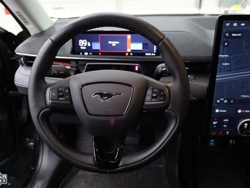 Certified 2022 Ford Mustang Mach-E Premium image 19