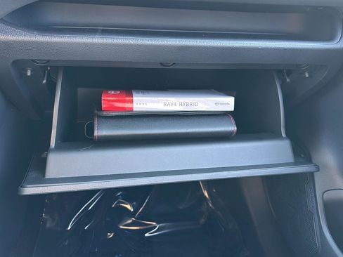 Used 2025 Toyota RAV4 XSE w/ Weather Package image 37